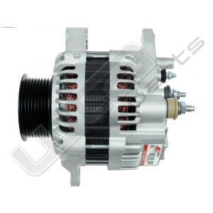 Dynamo 24V 80A